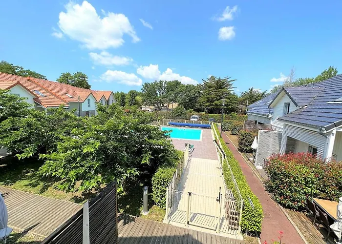 Quiet Bright In アパート ポミシェ