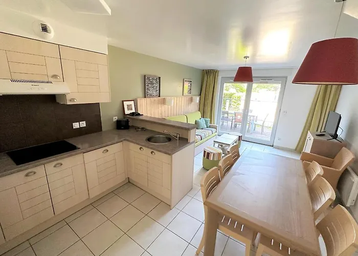 Quiet Bright In ポミシェ