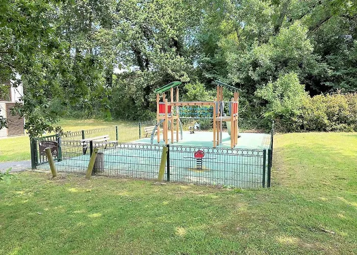 Quiet Bright In アパート ポミシェ