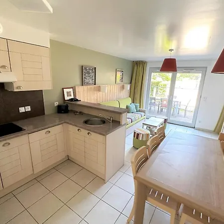 Quiet Bright In ポミシェ